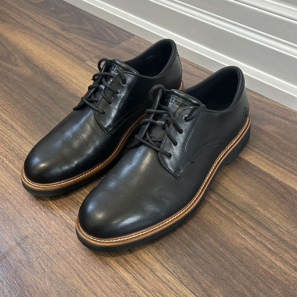 Cole Haan Men's Black Leather Oxfords